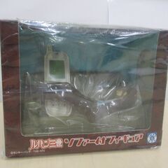 101   ルパン三世　ソファー付きフィギュア　（次元大介）