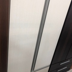 取りに来れる方限定！ニトリの洋タンスです！