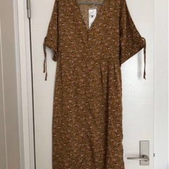 レトロガール 花柄ワンピースMサイズ 未使用