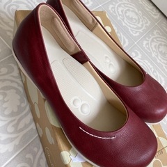 値下！！！新品！足の疲れにくいパンプスです！