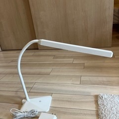 ニトリ　LEDデスクライト　