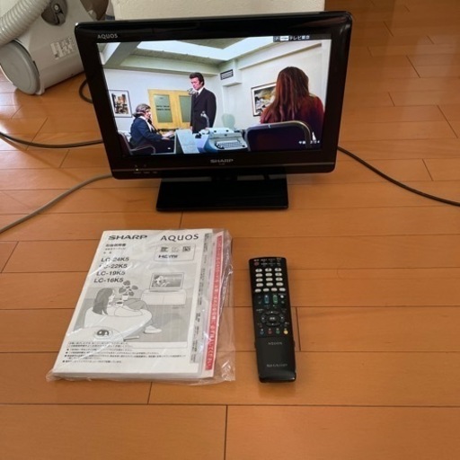 シャープ AQUOS 16型液晶テレビ　LC-16K5