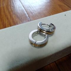 ピアス　各100円　③の画像