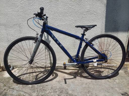 GIANT seek R3　26000円