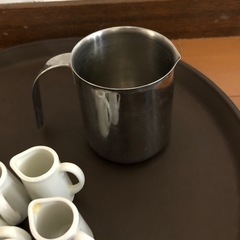 ティーポット&ミルクピッチャー他の画像