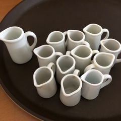 ティーポット&ミルクピッチャー他の画像