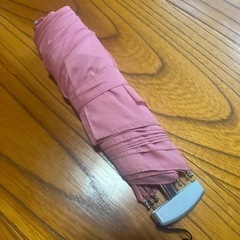 折りたたみ傘の画像