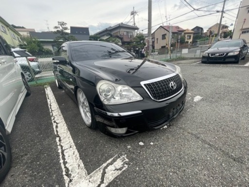 トヨタ　クラウンマジェスタ　18マジェスタ