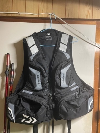 フローティングベスト　ダイワ