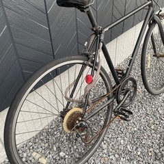 クロスバイク　28インチ　自転車　黒　シティバイク　の画像