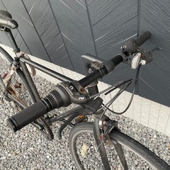 クロスバイク　28インチ　自転車　黒　シティバイク　の画像