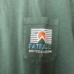 新品タグ付きTシャツ カーキ の画像