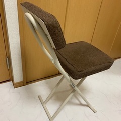 折りたたみ椅子　クッションチェア　ブラウン　ニトリの画像