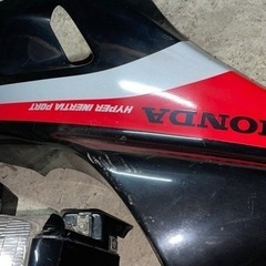ホンダ　VT250F  アッパーカウルセットの画像