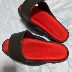 Re foot PRO  ダイエット用サンダル　ほぼ未使用の画像