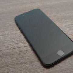 iPhone SE 2nd世代 64GBの画像