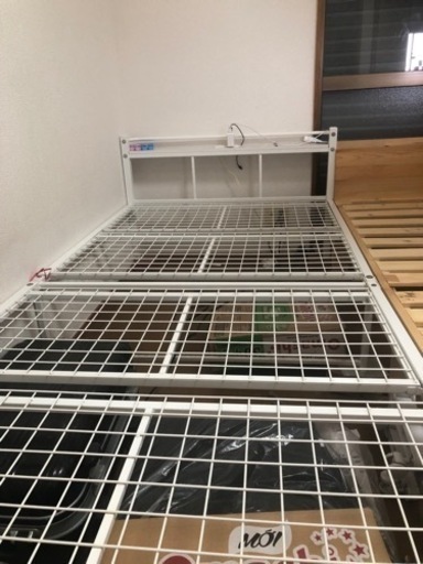 ベッド