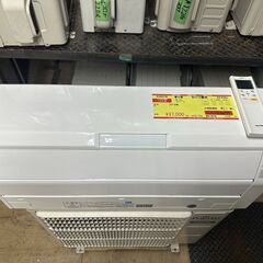 K04318　2019年製　富士通　中古エアコン　主に10畳用　AS-R28J　冷房能力2.8ｋｗ／暖房能力 3.6ｋｗ