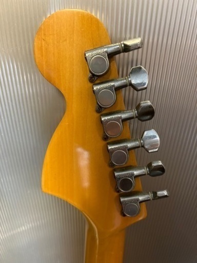Fender フェンダー ストラトキャスター