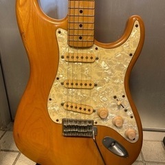 Fender フェンダー ストラトキャスター