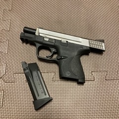 ガスブローバック WE製 試射のみ 箱付属品付き