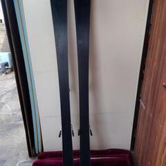 スキー板、ATOMIC(アトミック)の画像