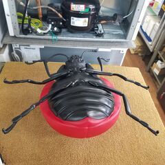 リサイクルショップどりーむ天保山店 No8897 置物！ テントウムシの人形！リアル！！の画像