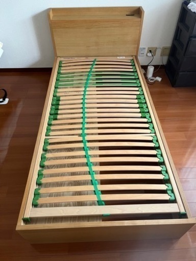 センベラのシングルベッド