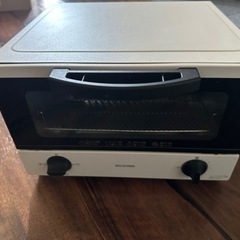 ほぼ新品トースター（白）引っ越すので購入して欲しいです。
