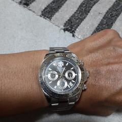 激安❗美品❗新品電池交換済み❢委託❢ズッシリと重たい❢SEVENwolfカレンダー付クロノグラフ腕時計❢の画像