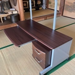 パソコンデスク キャビネット付の画像