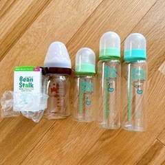 【お譲り先決定】medela搾乳機セット&哺乳瓶4本セット(新品二プル付き)の画像