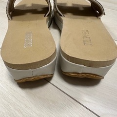 ビジュー　デコ　キラキラ　サンダル　ビーチ　夏の画像