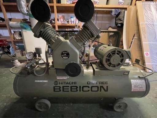 日立　コンプレッサー
