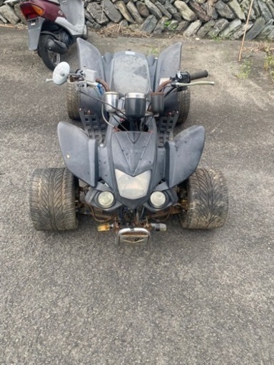 四輪バギー　レストアベース　部品取り　放置不動車