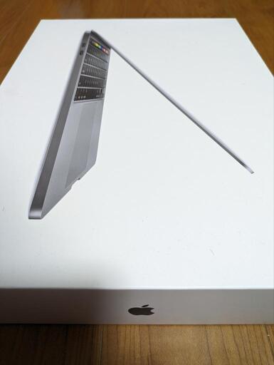 【ありがとうございました！】MacBook Pro 13-inch 空箱 Appleステッカー