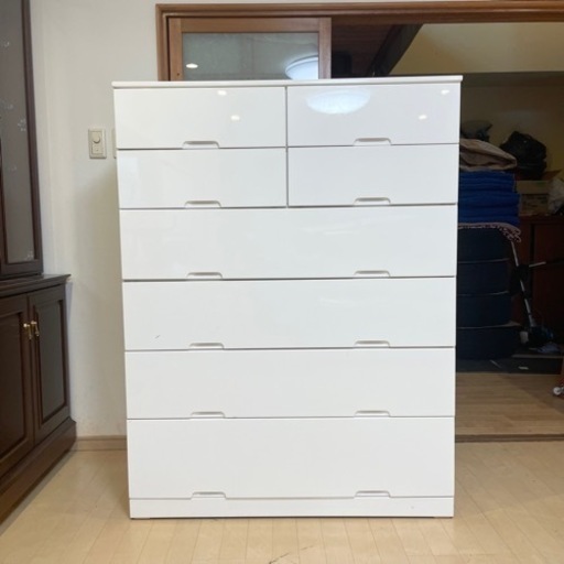 【超美品‼️】ニトリ 105cm幅6段ハイチェスト タンス 衣類収納家具 鏡面仕上げホワイト♪
