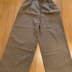 【今週400円】【niko and…ブランド】『サラサラのワイドパンツ（裾手縫いあり）』の画像