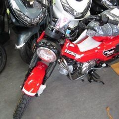 本日入荷！限定一台限り！即納可能！希少なホンダハンターカブCT125  正規ディーラー車です。２年保証！グローイングレッド！の画像