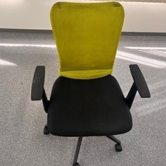 【無料】7/12まで！オフィスチェアお譲りします【５脚】の画像
