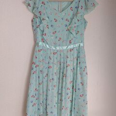 NATURAL BEAUTY BASIC 小花柄フリルワンピース...