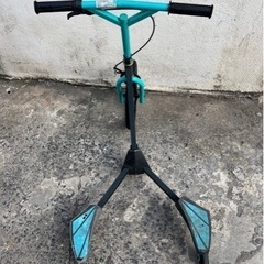 キッズスクーターRazerキックボード乗用玩具3輪車🍉プロフ必読の画像