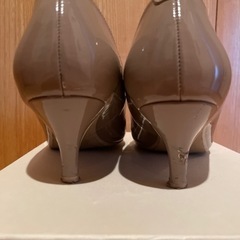 アルティミスバイダイアナ　パンプスの画像