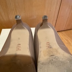 アルティミスバイダイアナ　パンプスの画像