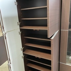 食器棚　本棚の画像