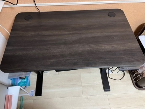 電動昇降デスク（幅100cmX奥行60cm）