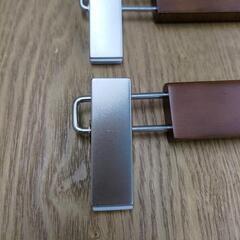 店舗用ハンガーの画像