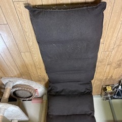 折りたたみ座椅子の画像