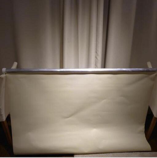 薄緑クリーム　ロールカーテン136x105