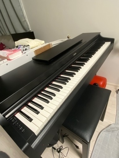 yamahaピアノ、ほとんど使われておらず、傷も何もありません